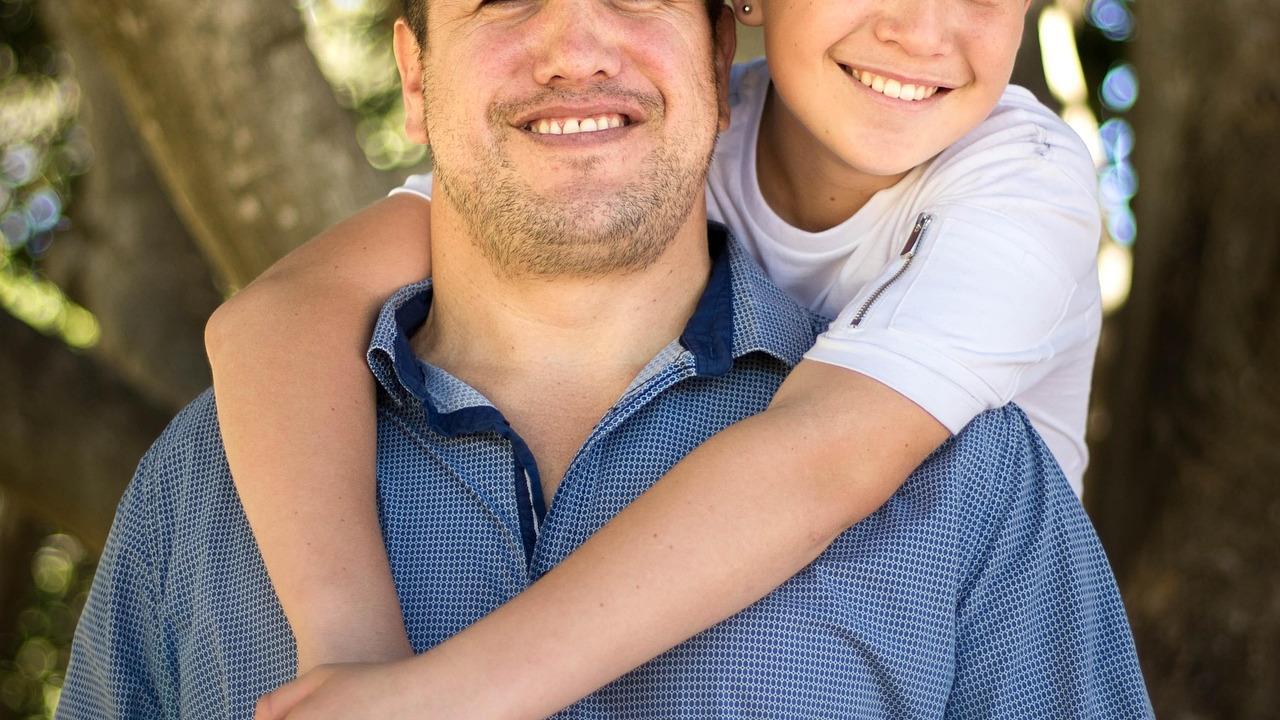 phillipneho-father-and-son-2695671_1920